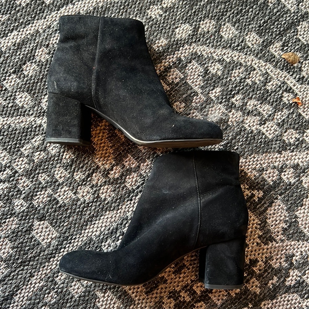 Jessica Simpson Suede booties